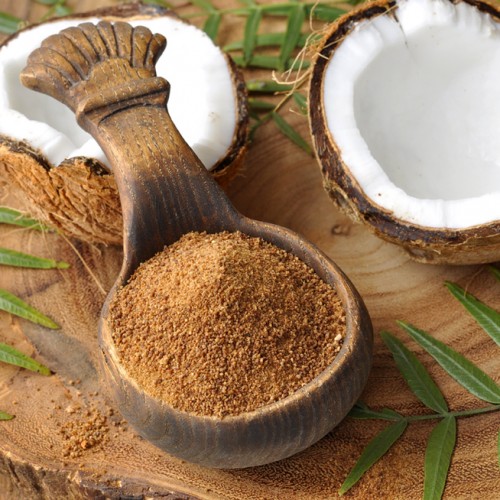 Conheça os benefícios do açúcar de coco e tire a dúvida: por que é melhor que o açúcar branco?