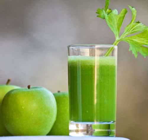 #SUCODETOX: veja a receita de um suco com maçã verde para começar a semana!